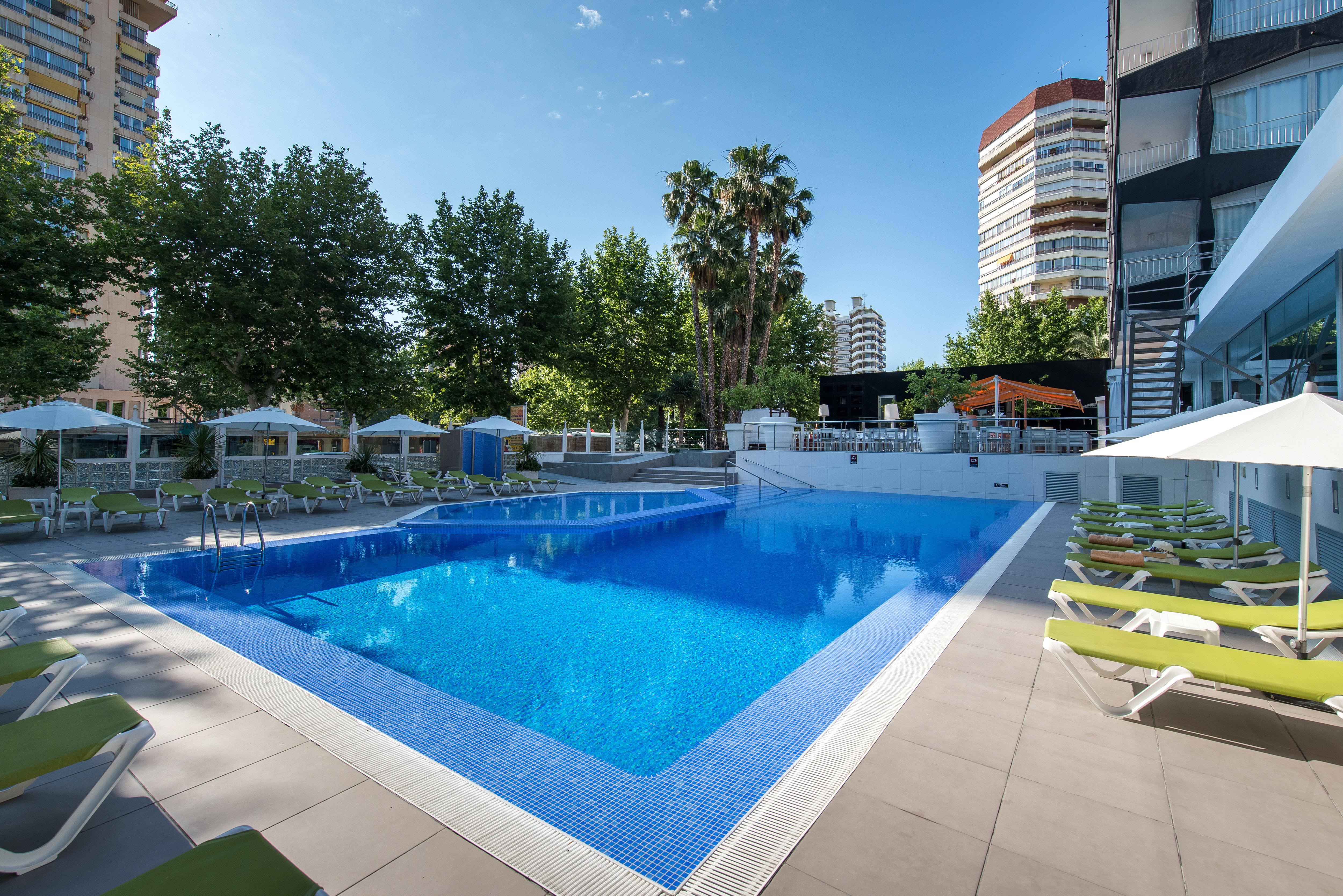 เบลรอย 4* ซูพีเรีย Aparthotel เบนิดอร์ม ภายนอก รูปภาพ