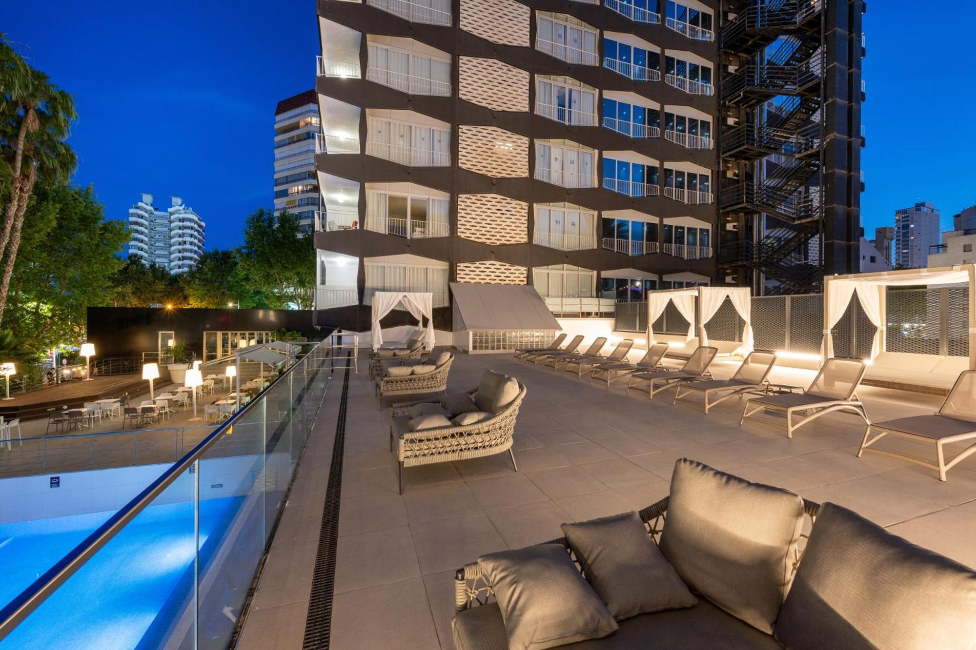 เบลรอย 4* ซูพีเรีย Aparthotel เบนิดอร์ม ภายนอก รูปภาพ